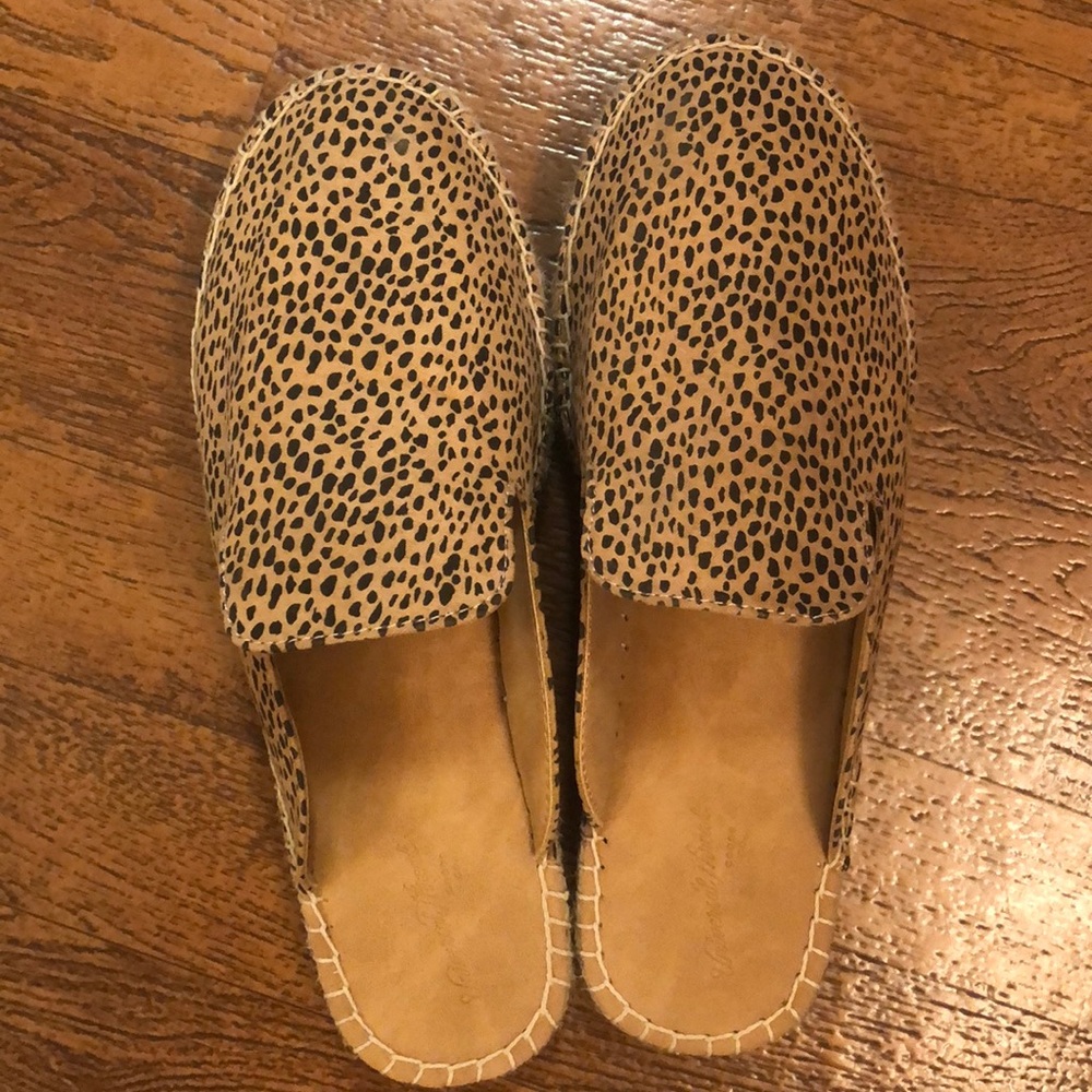 Leopard mules